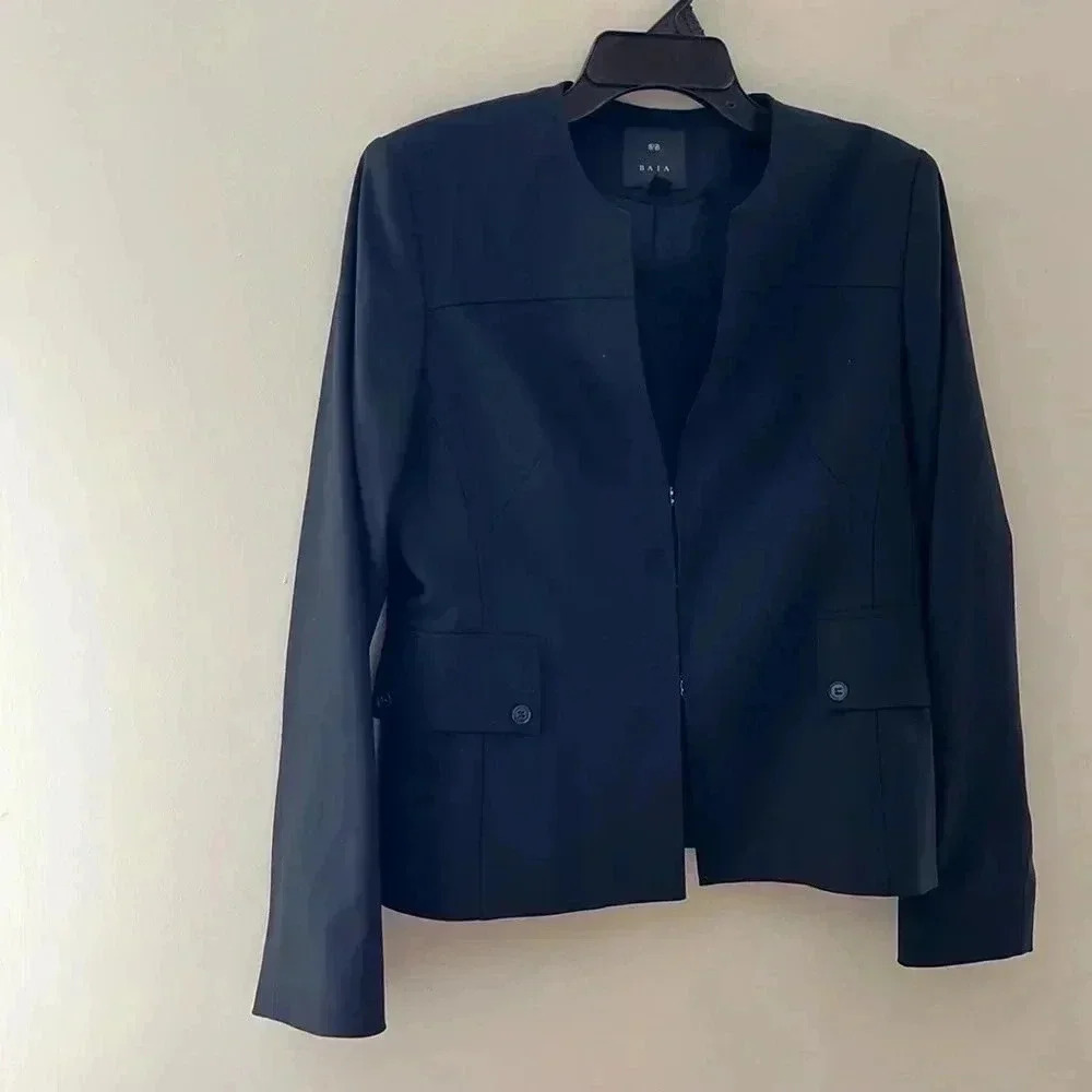 [US10]  BAIA Black Virgin Wool Blazer with Front Hook Closure